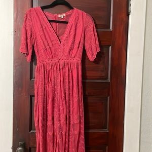 Long lace gimmicks dress